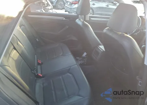 2015 Volkswagen Passat S z USA, uszkodzony, nr VIN 1VWAT7A3XFC076505